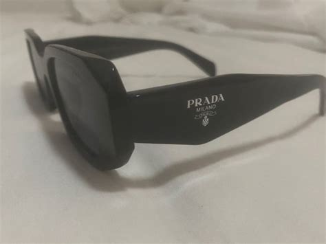 lentes prada milano dal 1913 precio|gafas de sol Prada.